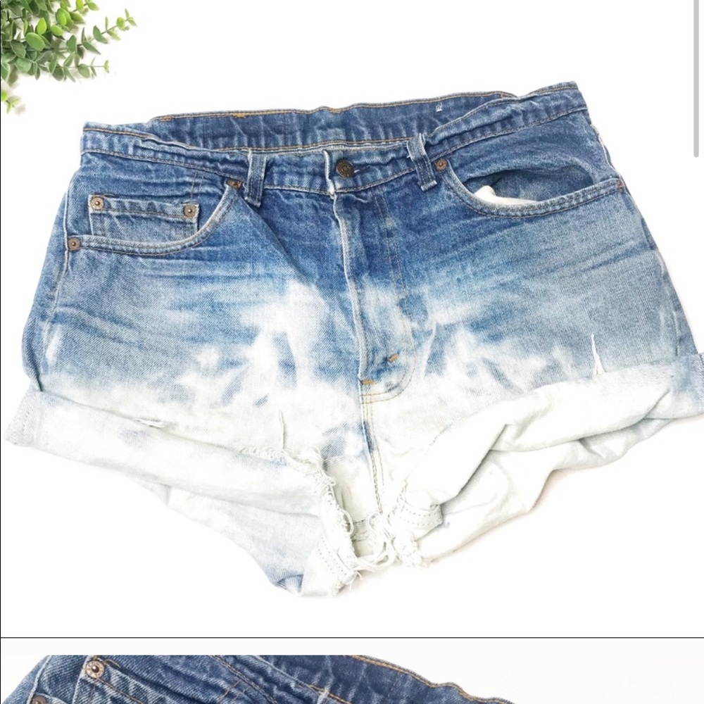 Bleached shorts